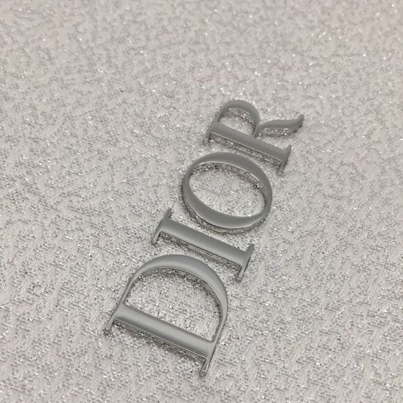 Dior Forever Glow Beauty Max Silver Makeup Pouch Clutch Star Zipper Pull - Picture 14 of 15